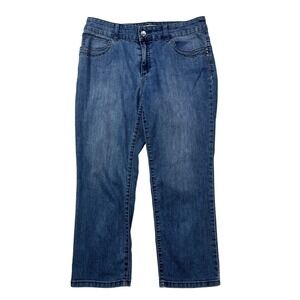 Chico's Platinum Denim 0.5 Womens US Size 6 Ultimate Fit Embellished Capri Jeans